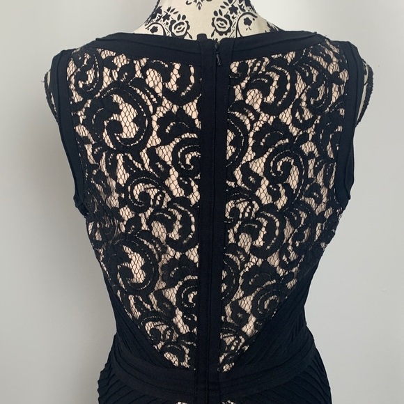 Tadashi Shoji Floral Lace Cocktail Dress - Picture 6 of 9